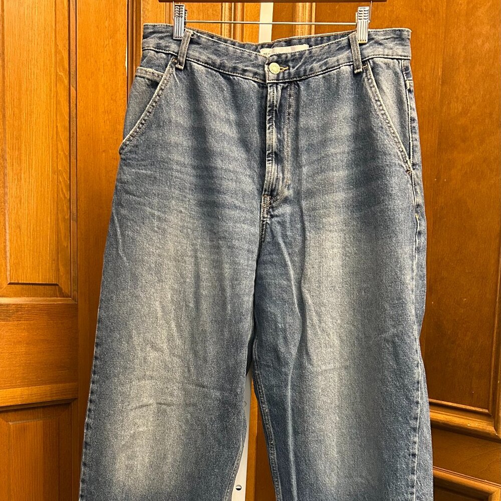 Bershka jeans for the curvy figure